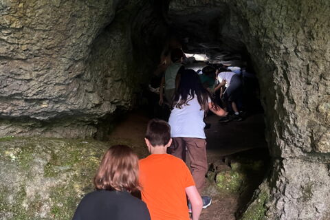 Die 4. Klasse auf dem Karstlehrpfad ‘Kaltbrunnental’